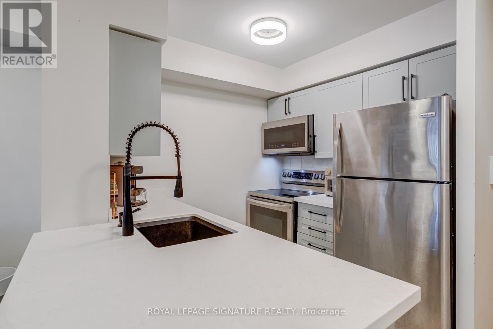 1011 - 4978 YONGE STREET