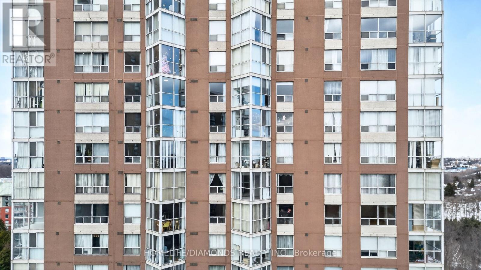 2002 - 5 CONCORDE PLACE