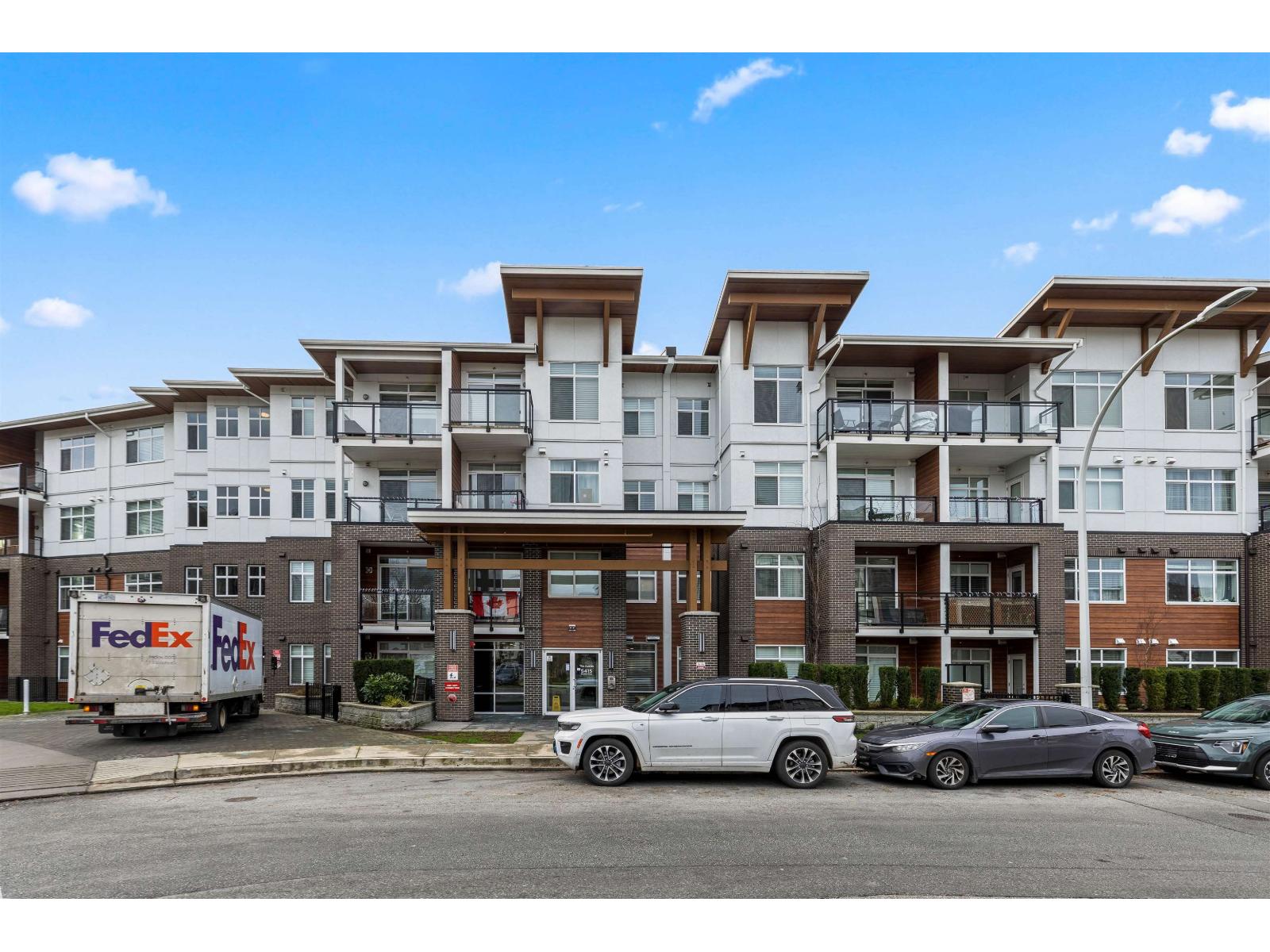 227 5415 BRYDON CRESCENT