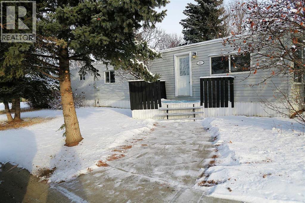 901 Briarwood Crescent