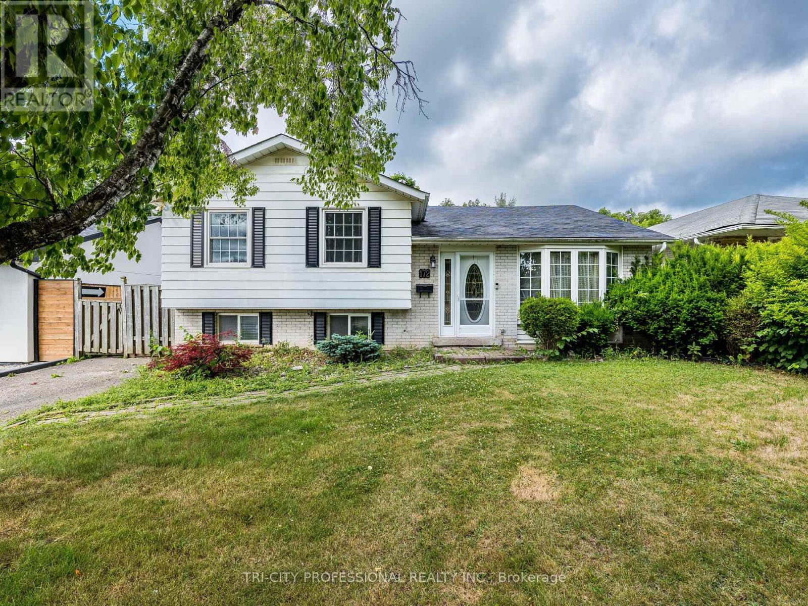 172 MOUNTAINVIEW ROAD S