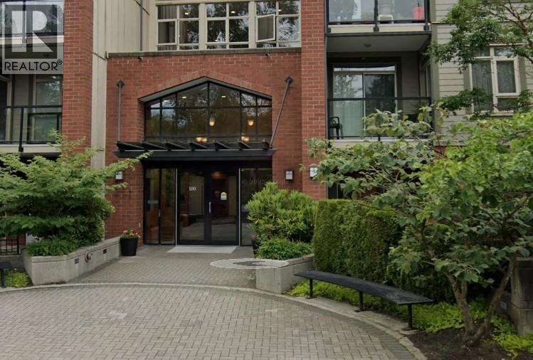 302 100 CAPILANO ROAD