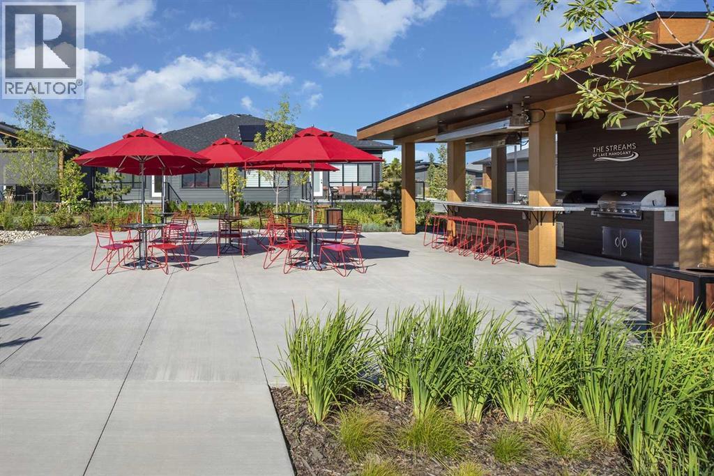 101, 140 Marina Cove SE