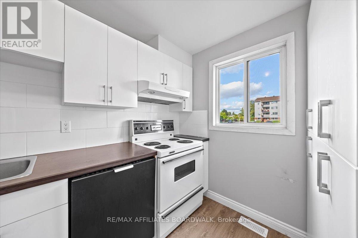 6482 BILBERRY DRIVE W