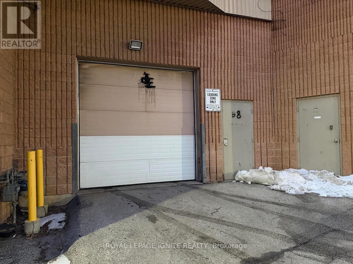 B8 - 2370 MIDLAND AVENUE