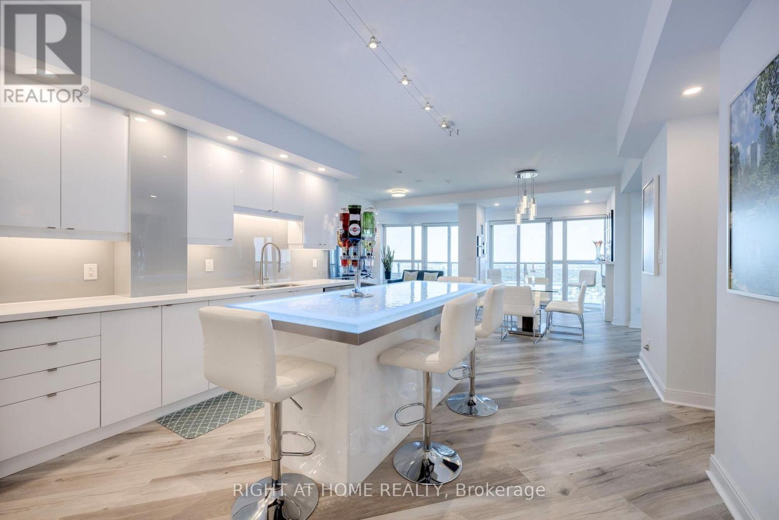 3601 - 60 ABSOLUTE AVENUE