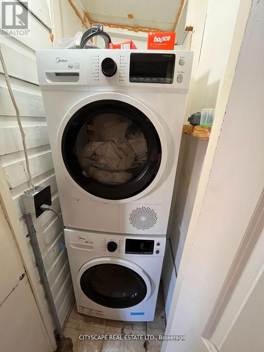 244 ROSETHORN AVENUE