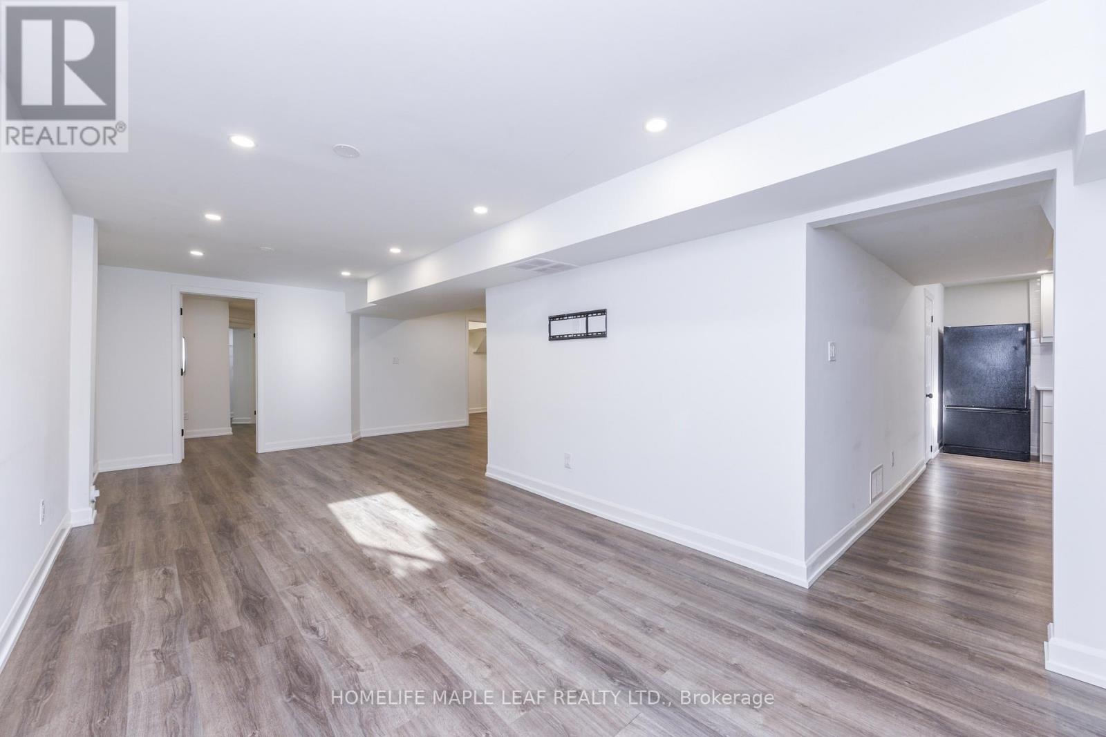 7 SOUTHBURY MANOR DRIVE