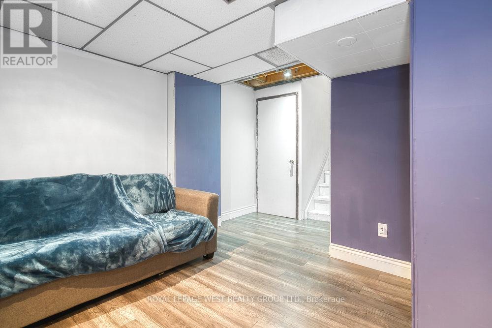 3 - 92 TWENTY NINTH STREET