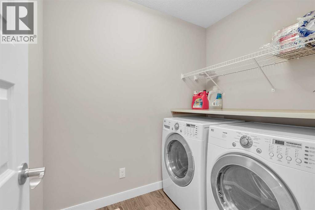 304 Corner Meadows Manor NE