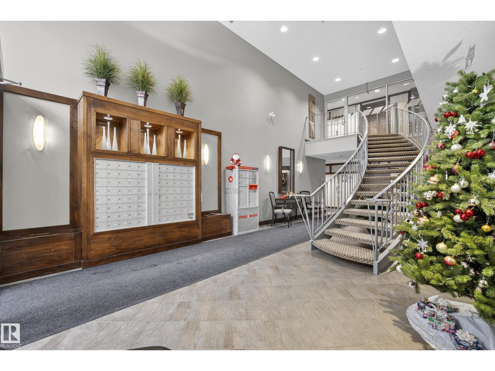 #102 141 FESTIVAL WY