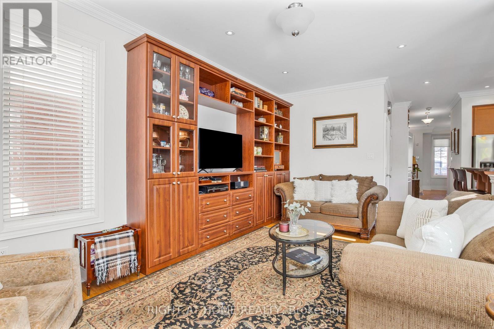 3351 HAYHURST CRESCENT