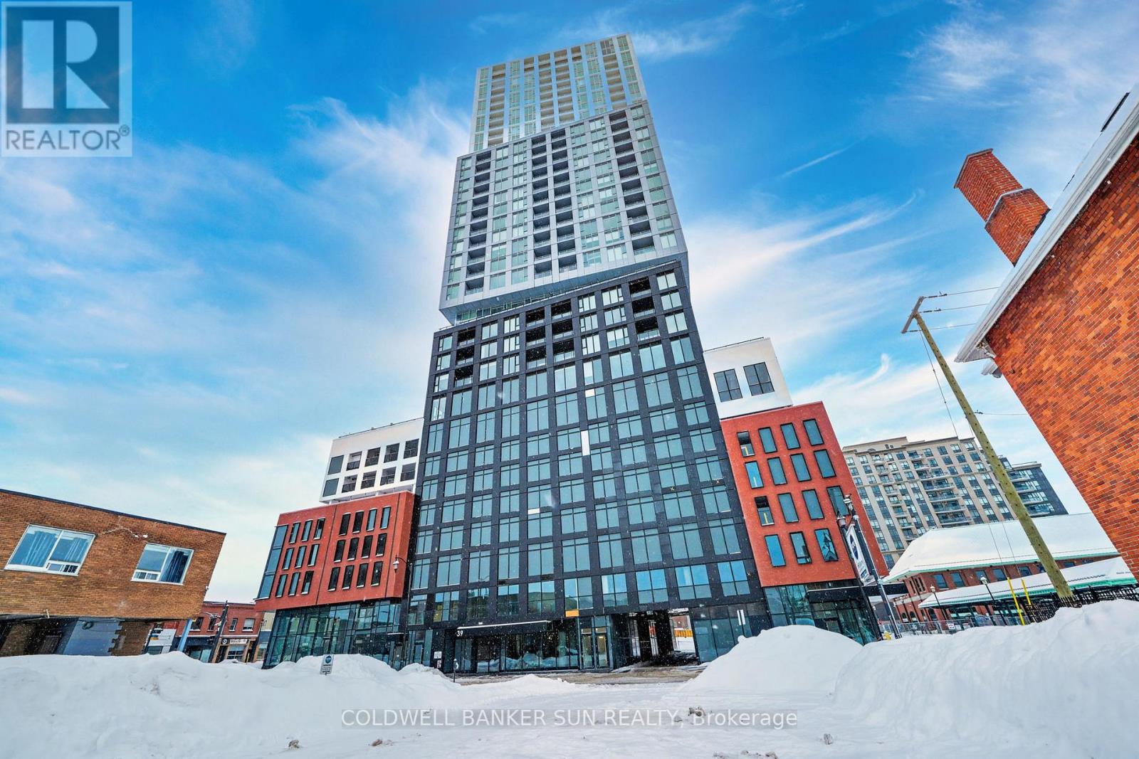 2009 - 39 MARY STREET