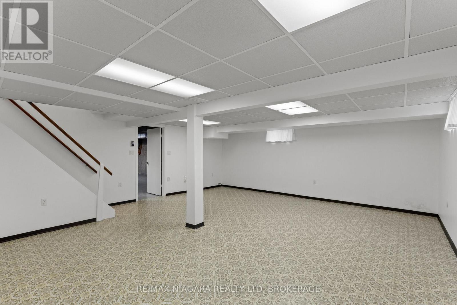 50 ROYAL MANOR DRIVE