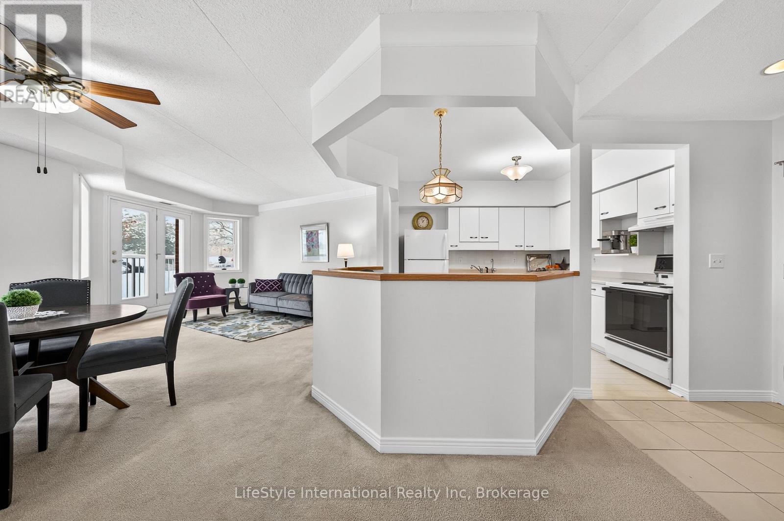 103 - 208 SILVERCREEK PARKWAY N