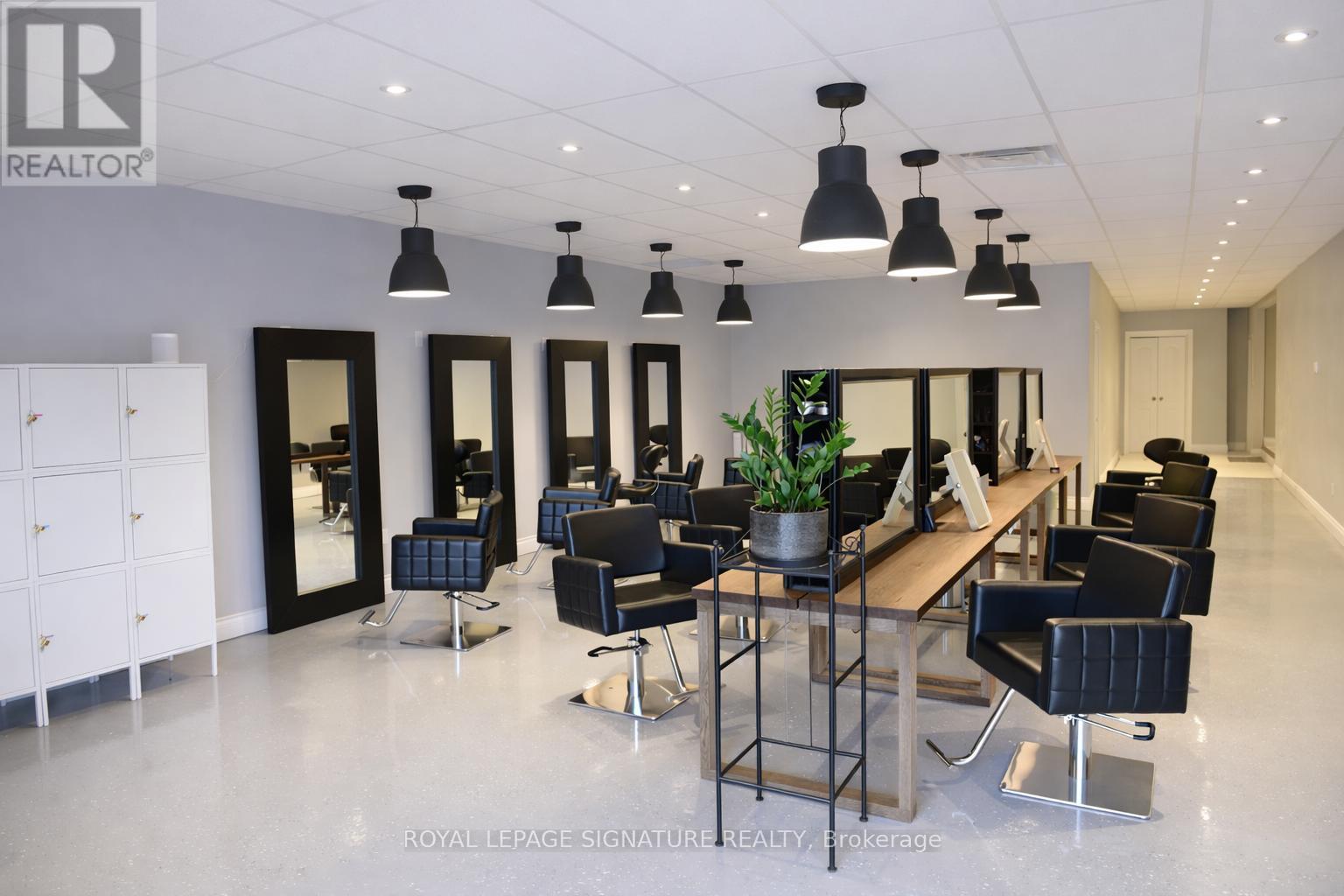 1 - 790 MILITARY TRAIL