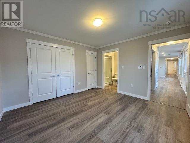 6 Christopher Avenue