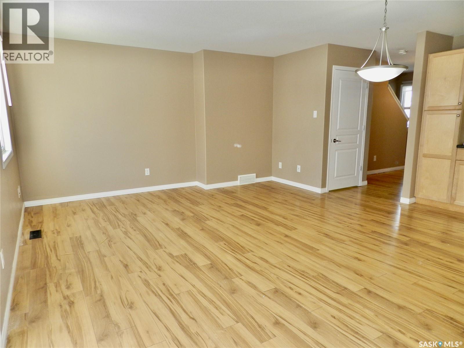 218 851 Chester ROAD