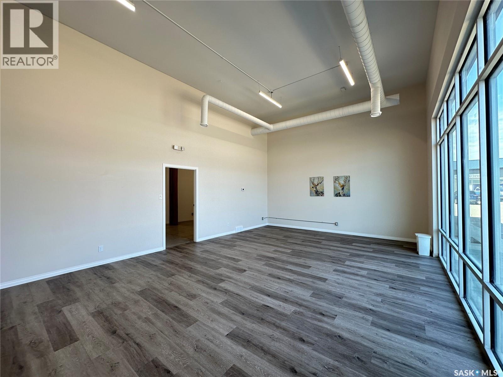 14 1211 Boucher AVENUE