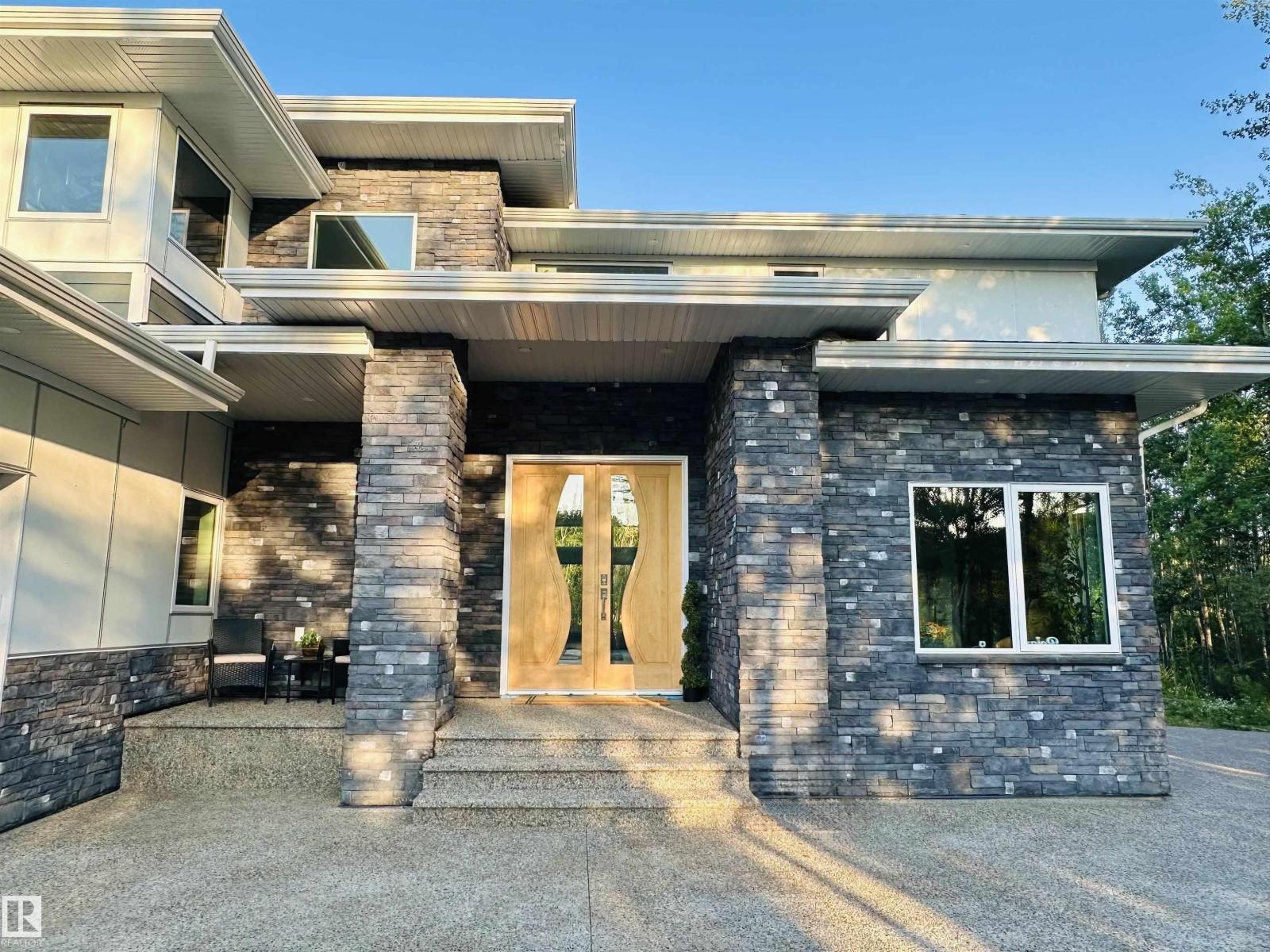 #32 51025 RANGE ROAD 222