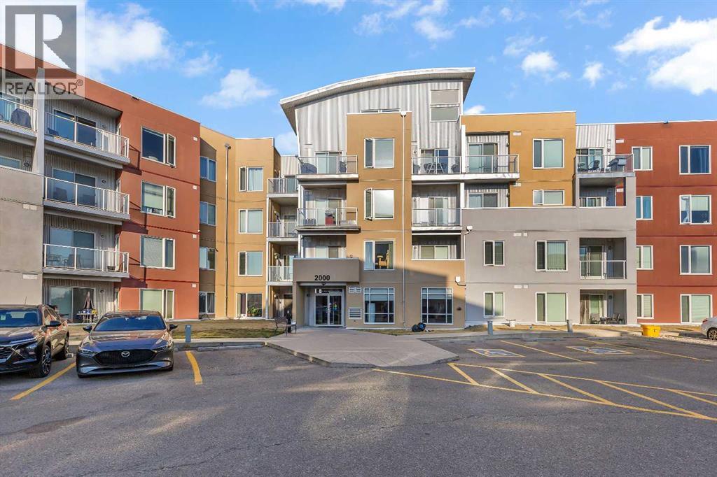 2416, 604 East Lake Boulevard