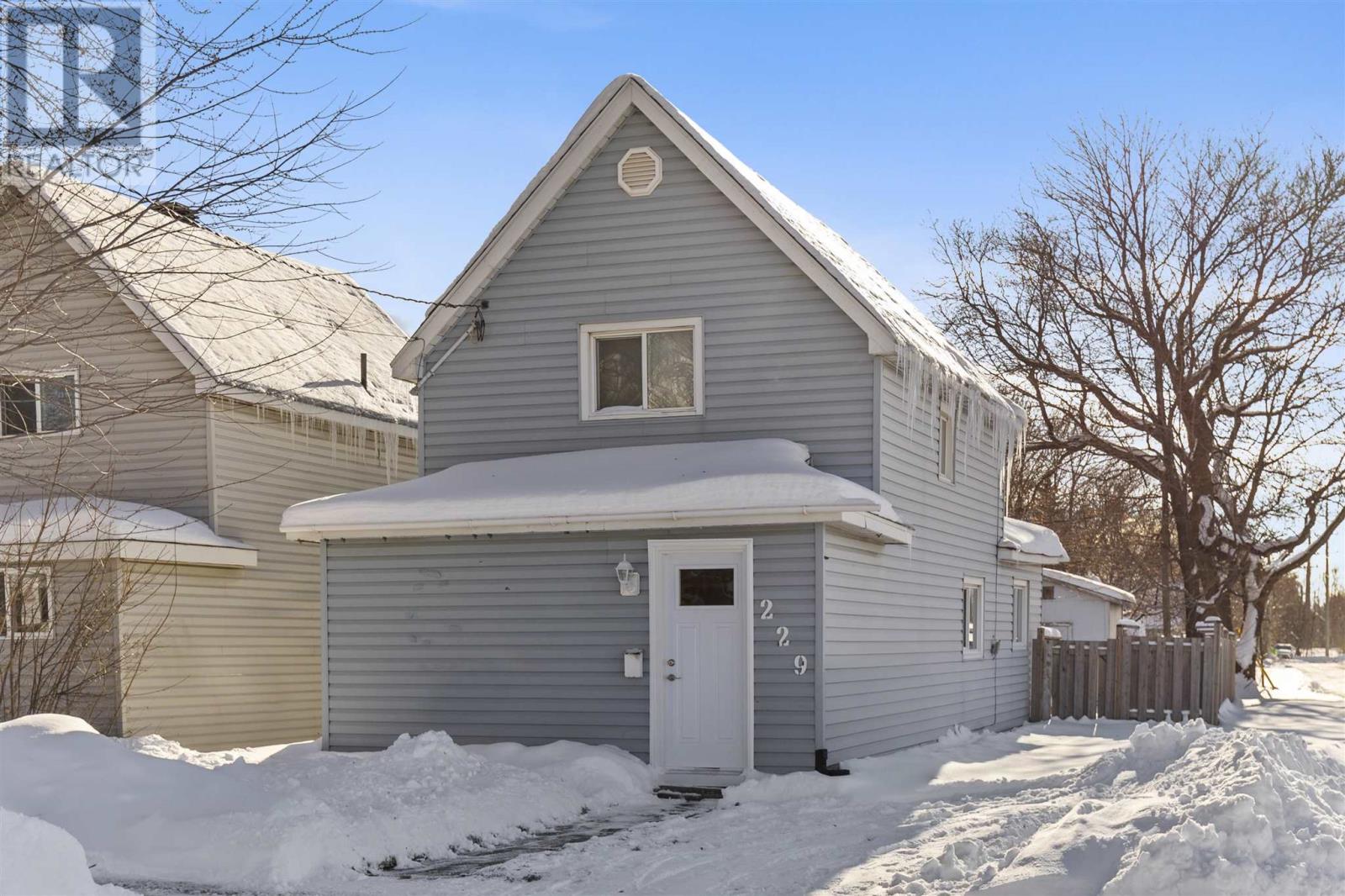 229 St. George's AVE