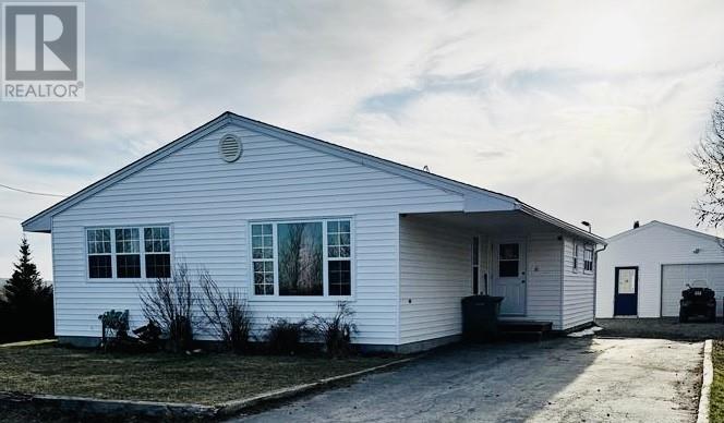 6 Seaview Crescent E