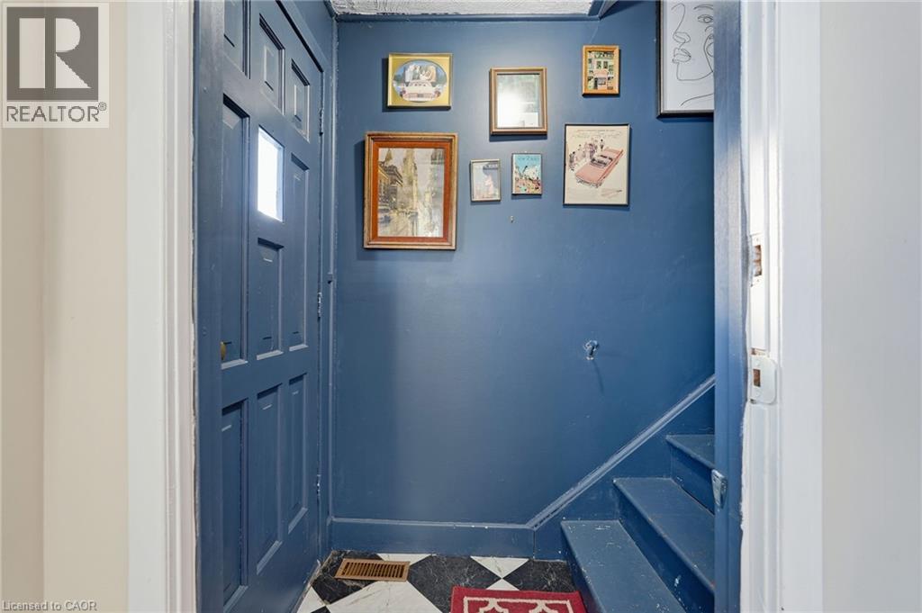 144 CATHERINE Street