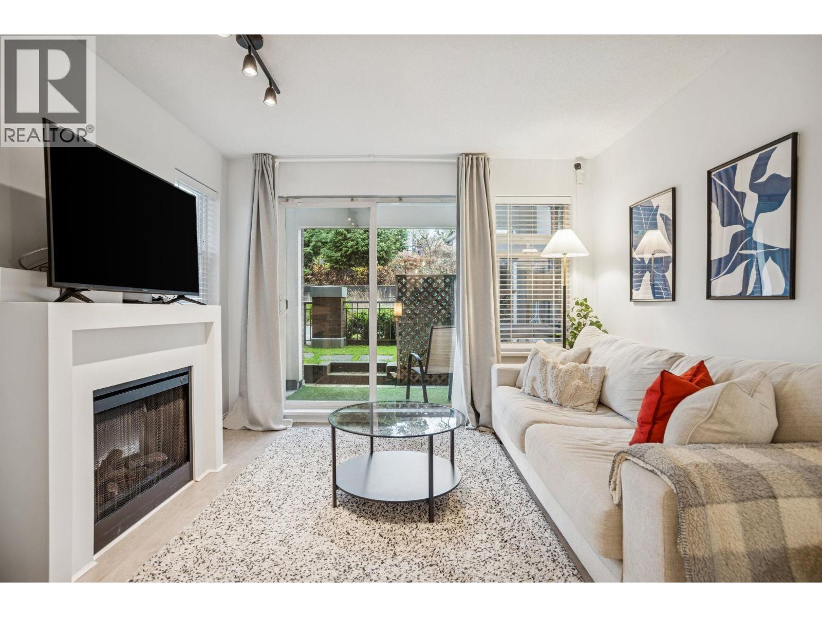 111 4728 BRENTWOOD DRIVE