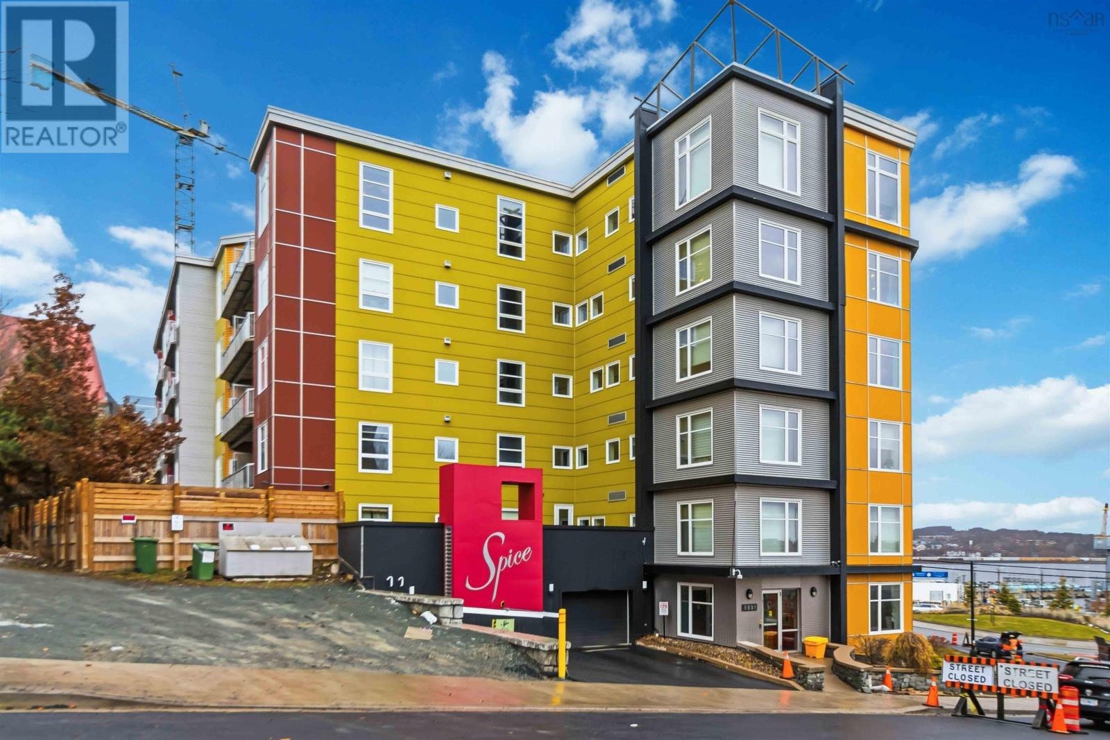 513 5221 Nora Bernard Street