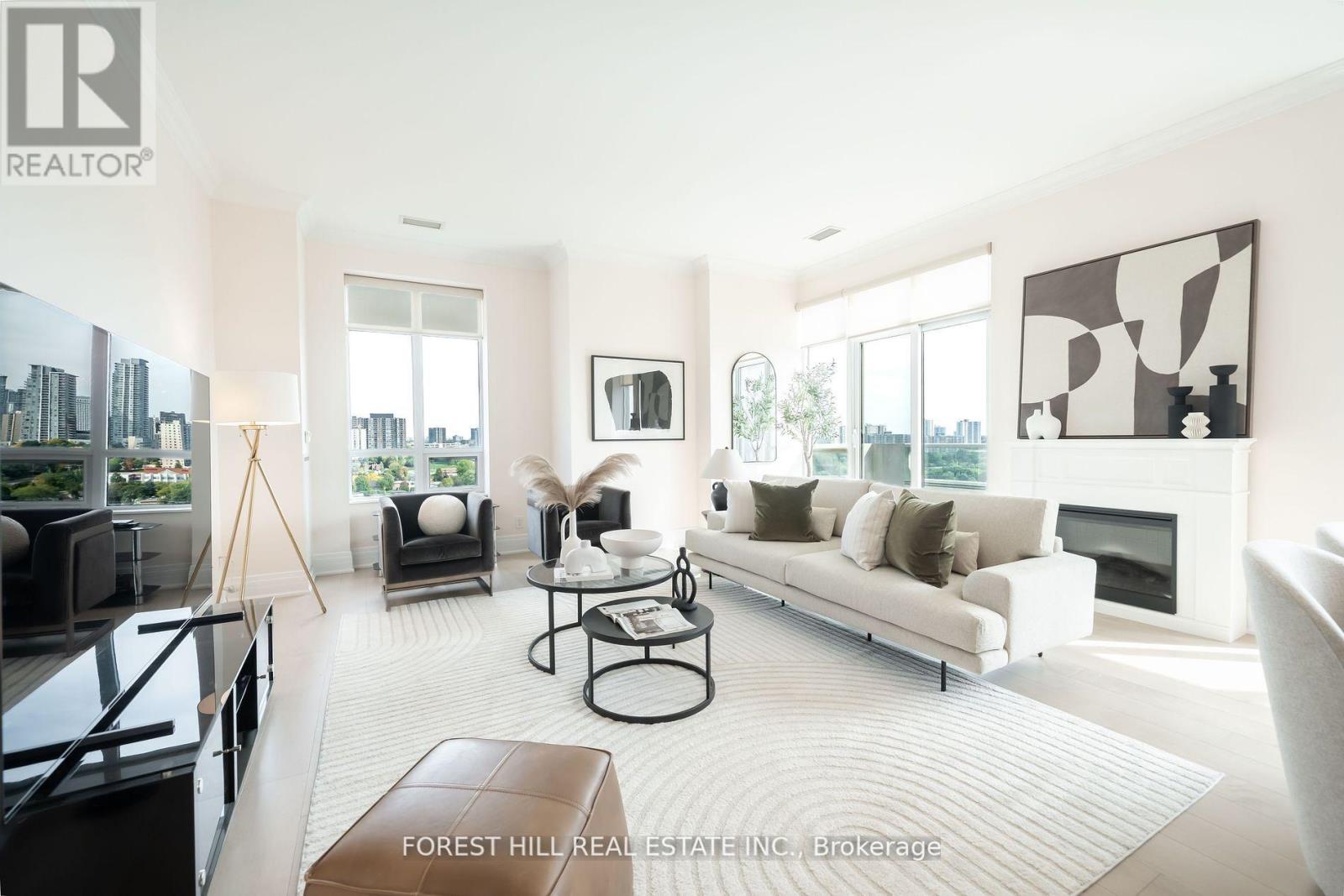 PH1900 - 20 BLOORVIEW PLACE