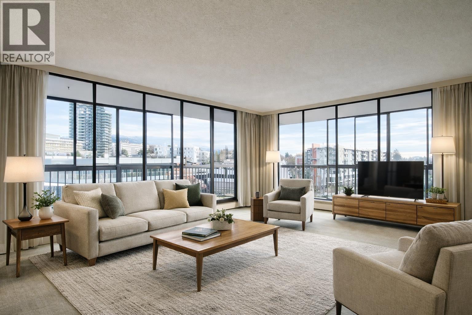 901 114 W KEITH ROAD