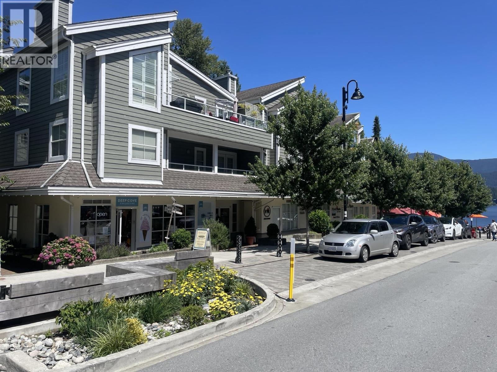 105C & 106C 4390 GALLANT AVENUE