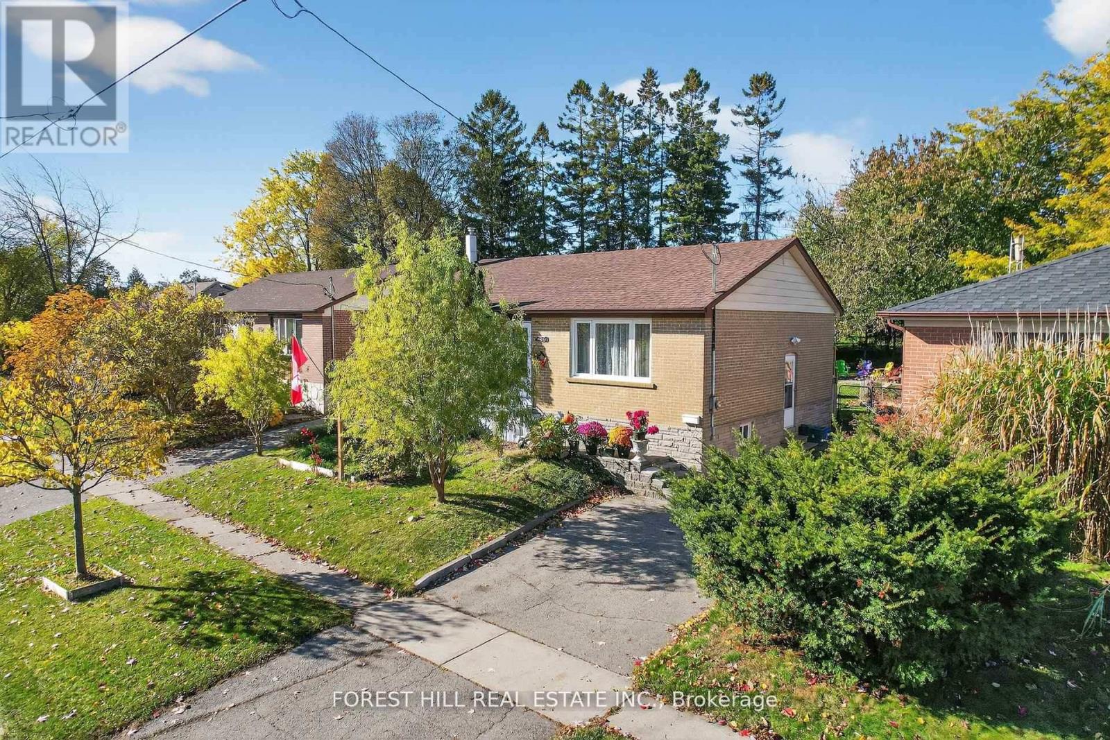 1550 EVANGELINE DRIVE