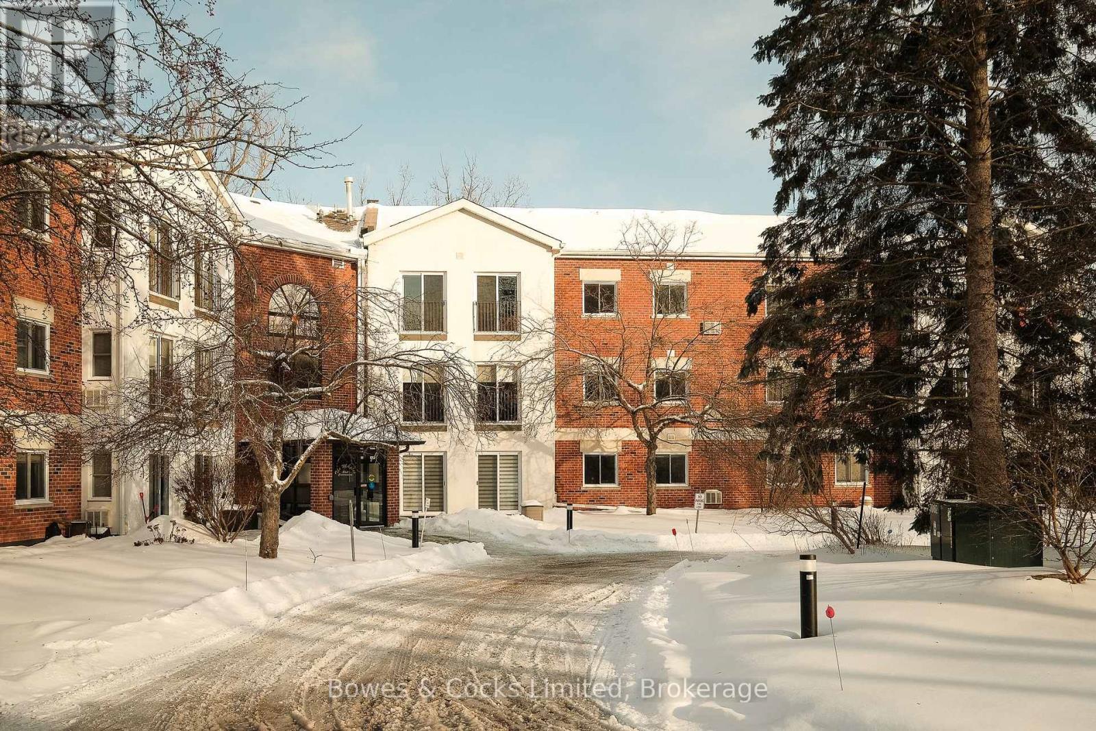 310 - 1111 WATER STREET