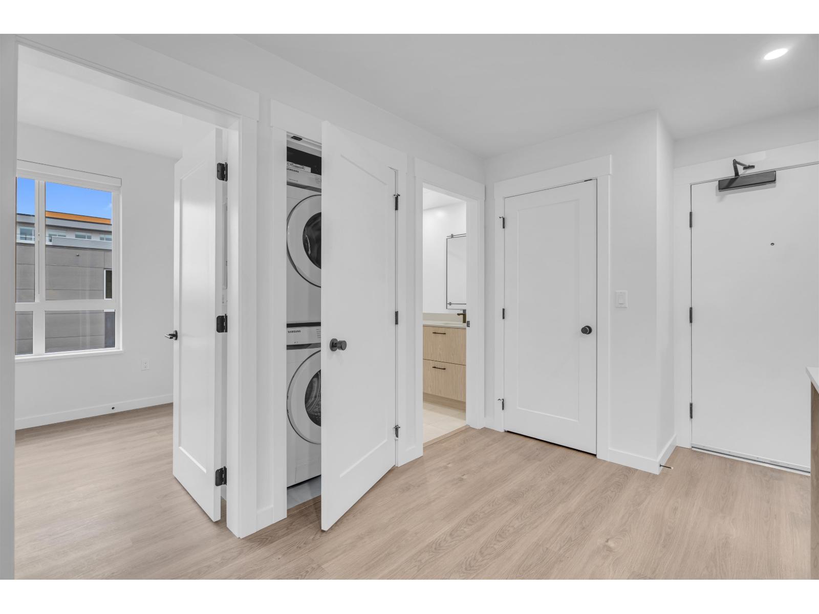 412 27249 ALDERGROVE TOWN CENTRE DRIVE