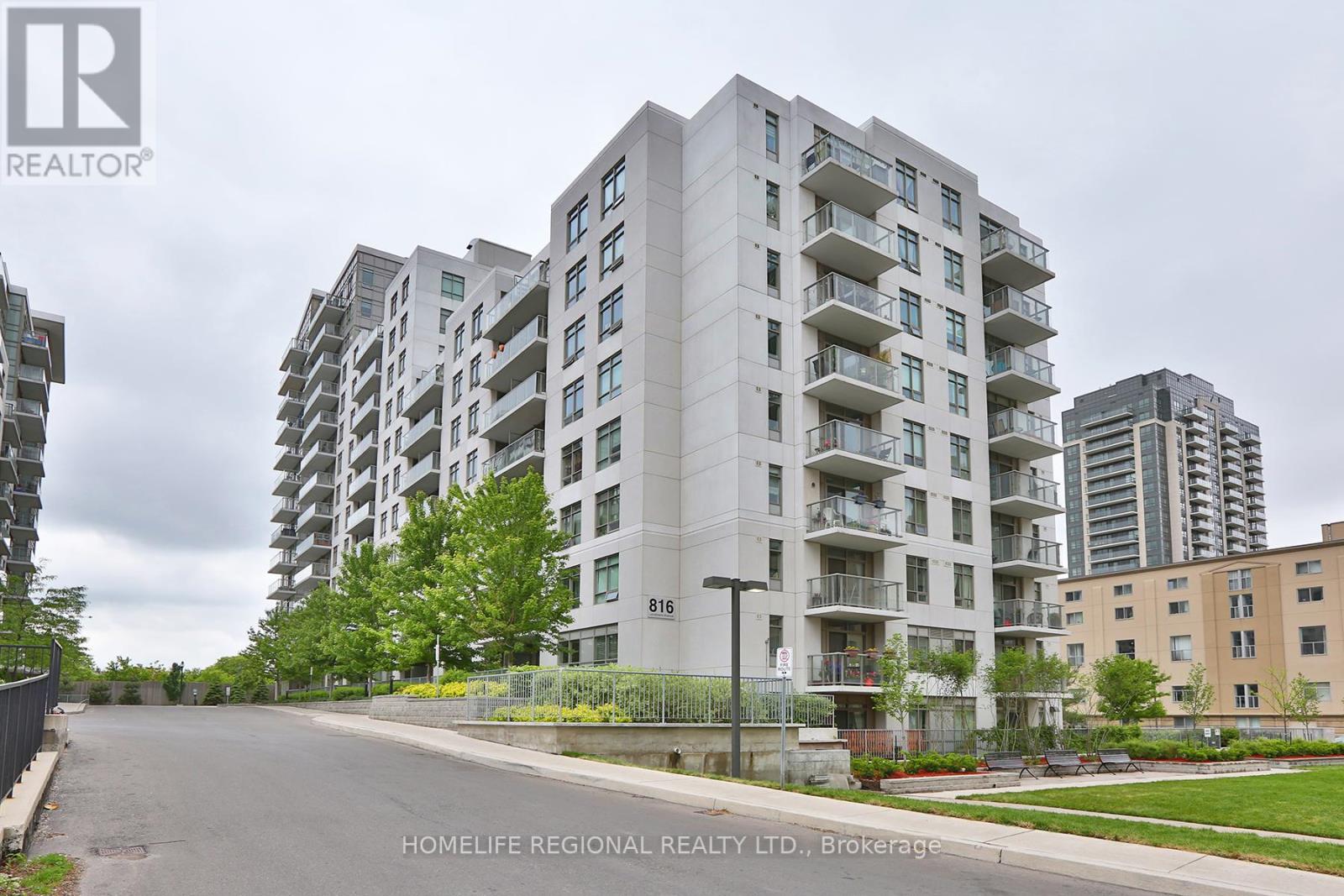 1015 - 816 LANSDOWNE AVENUE