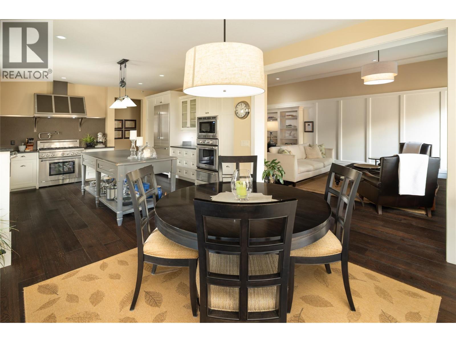 4182 Gallaghers Fairway S