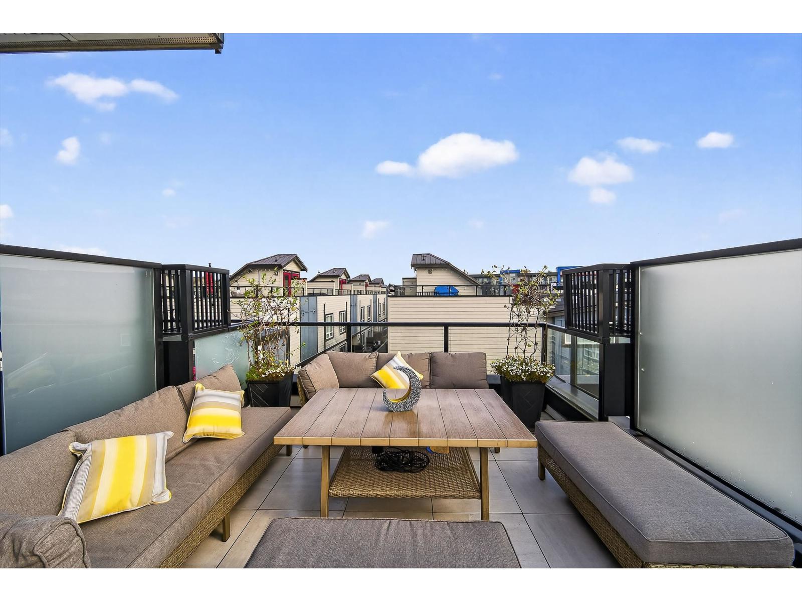 16 5476 BRYDON CRESCENT