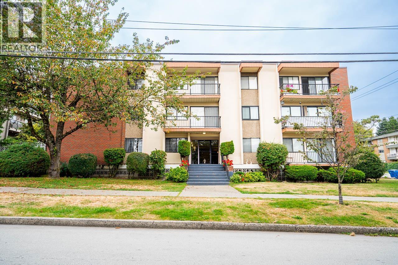 306 505 NINTH STREET