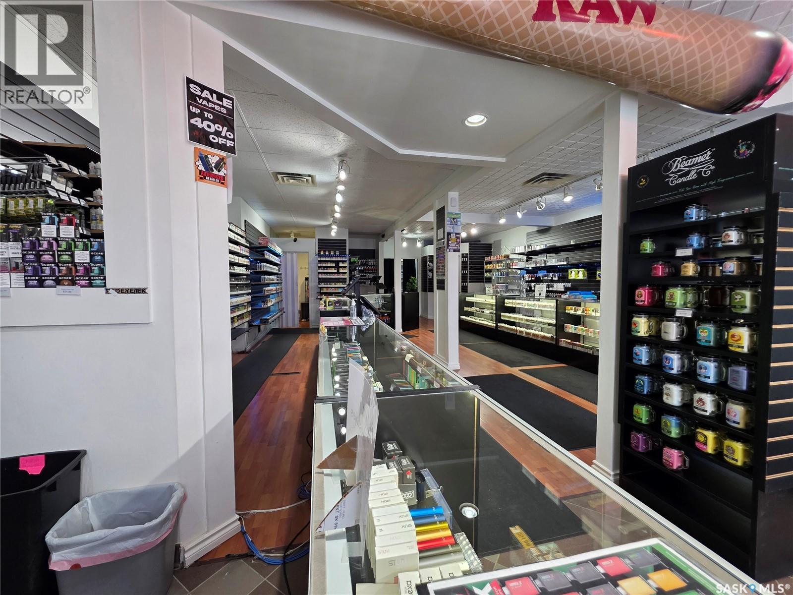 115 Central AVENUE N