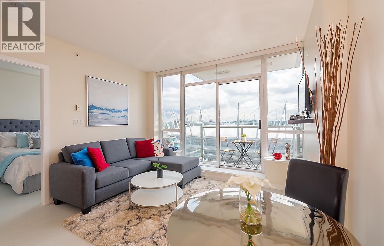 1805 821 CAMBIE STREET