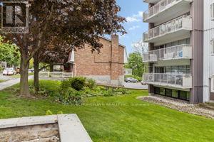 406 - 109 KING STREET E