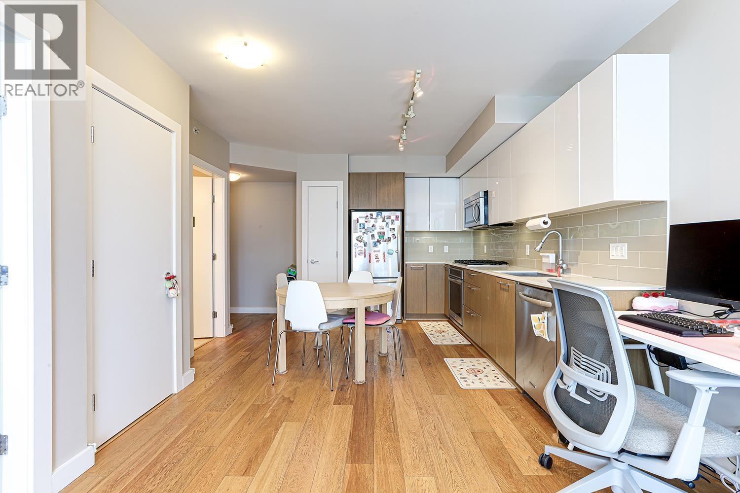 1001 6951 ELMBRIDGE WAY