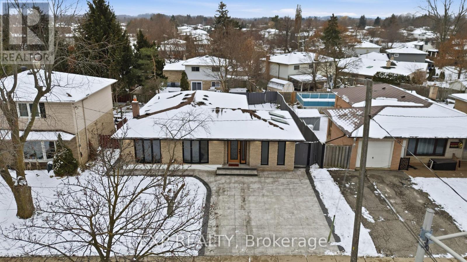 80 MOUNTAINVIEW ROAD S