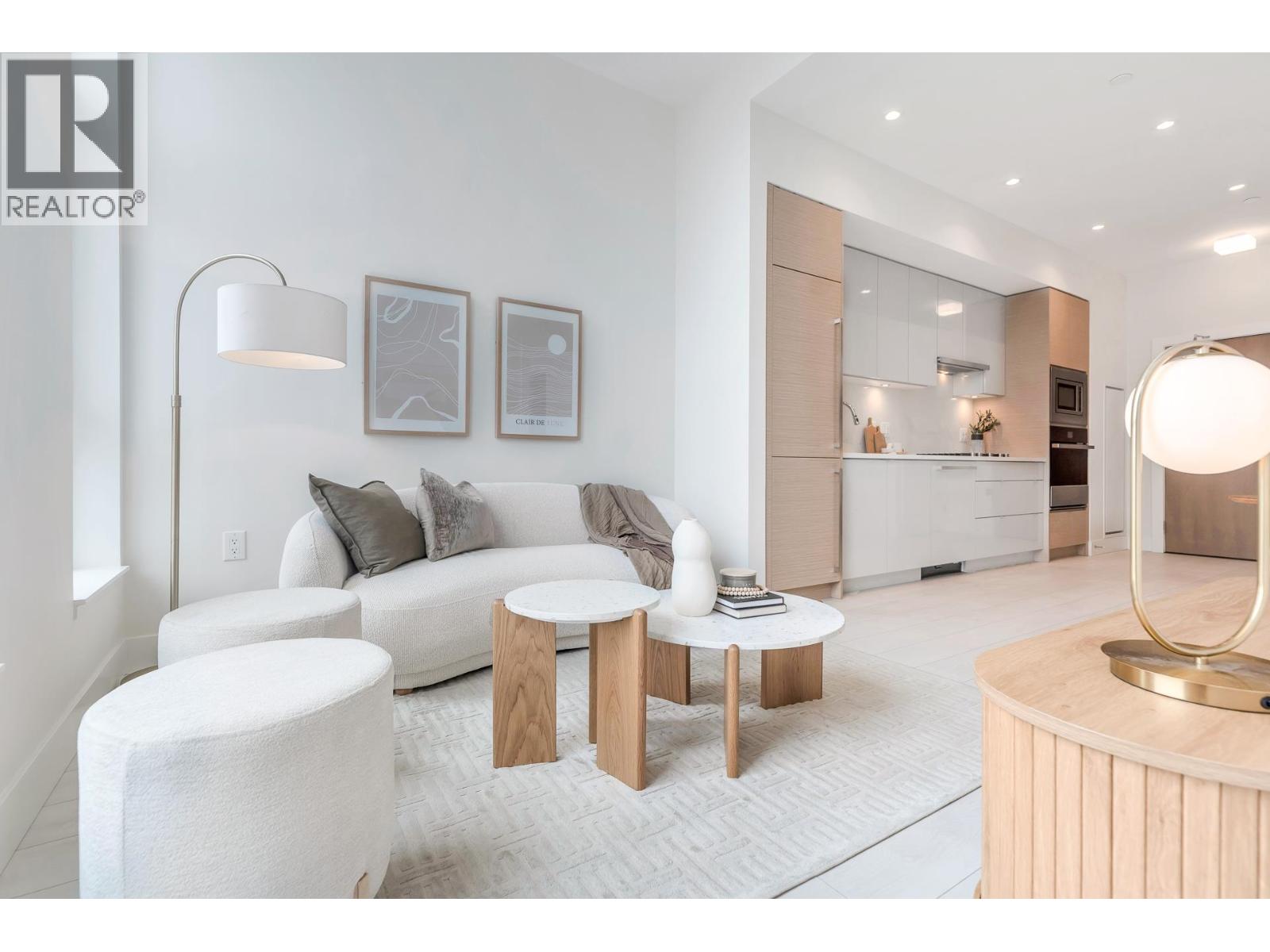 601 3438 SAWMILL CRESCENT