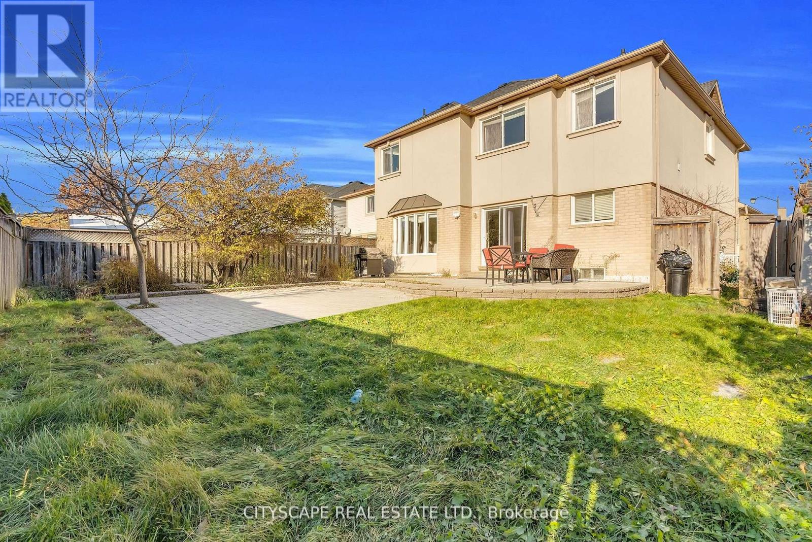 1048 ZIMMERMAN CRESCENT