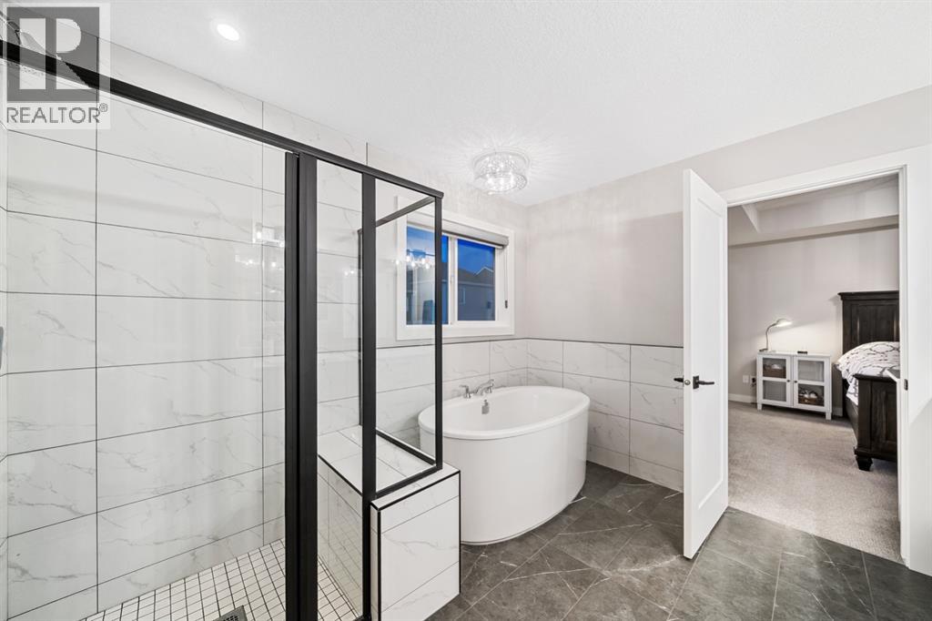 132 Carringsby Avenue NW