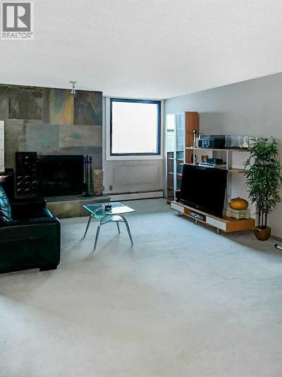 703, 215 14 Avenue SW