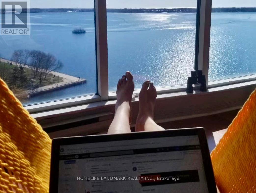 1505 - 99 HARBOUR SQUARE